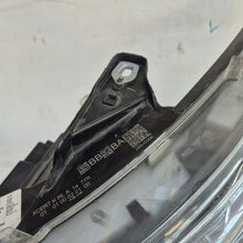 Laden Sie das Bild in den Galerie-Viewer, Frontscheinwerfer Mercedes-Benz Vito W447 A4479060101 Links Headlight SCH3432771584cx