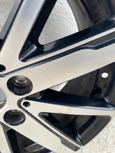 Laden Sie das Bild in den Galerie-Viewer, 1x Alufelge 17 Zoll 7.0&quot; 5x112 54ET Glanz Schwarz 6889638 Mini Rim Wheel