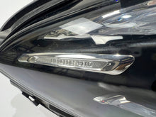 Laden Sie das Bild in den Galerie-Viewer, Frontscheinwerfer Mercedes-Benz Cla A1189067001 Full LED Rechts Headlight SCH4901507463lp