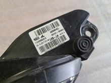 Laden Sie das Bild in den Galerie-Viewer, Frontscheinwerfer Hyundai I10 92101-B9300 Links Scheinwerfer Headlight