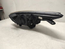 Laden Sie das Bild in den Galerie-Viewer, Frontscheinwerfer Kia Carens IV 92102A4 LED Rechts Scheinwerfer Headlight