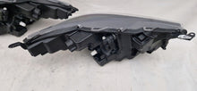 Load image into Gallery viewer, Frontscheinwerfer Toyota 4 Yaris LED Ein Stück (Rechts oder Links) Headlight