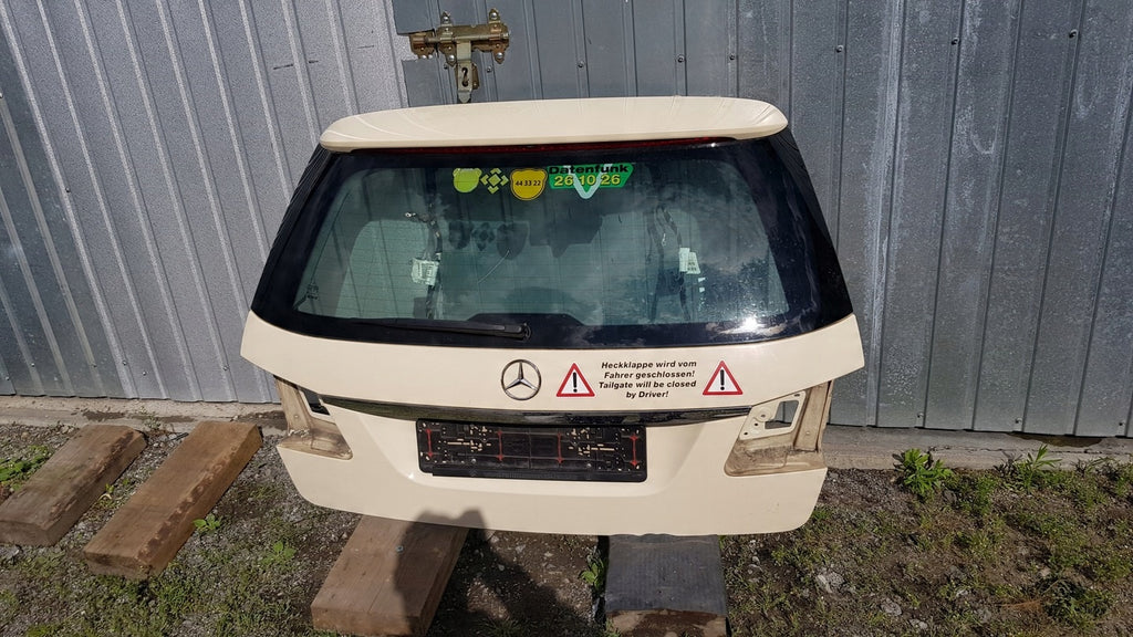 Heckklappe Mercedes-Benz W212 Rückseite Gelb kofferraumklappe Tailgate