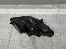 Laden Sie das Bild in den Galerie-Viewer, Frontscheinwerfer Jaguar E-Pace Links Scheinwerfer Headlight SCH3846708580fk