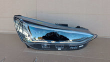 Laden Sie das Bild in den Galerie-Viewer, Frontscheinwerfer Ford Focus NX7B-13E016-AG LED Rechts Scheinwerfer Headlight SCH2810543953br