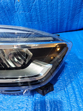 Laden Sie das Bild in den Galerie-Viewer, Frontscheinwerfer Renault Captur I 260107244R Full LED Rechts Headlight SCH3261057293nk