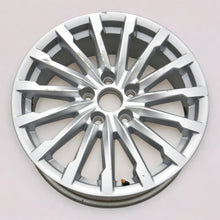 Laden Sie das Bild in den Galerie-Viewer, 1x Alufelge 17 Zoll 7.0&quot; 5x112 45ET Glanz Silber 81A601025A Audi Rim Wheel