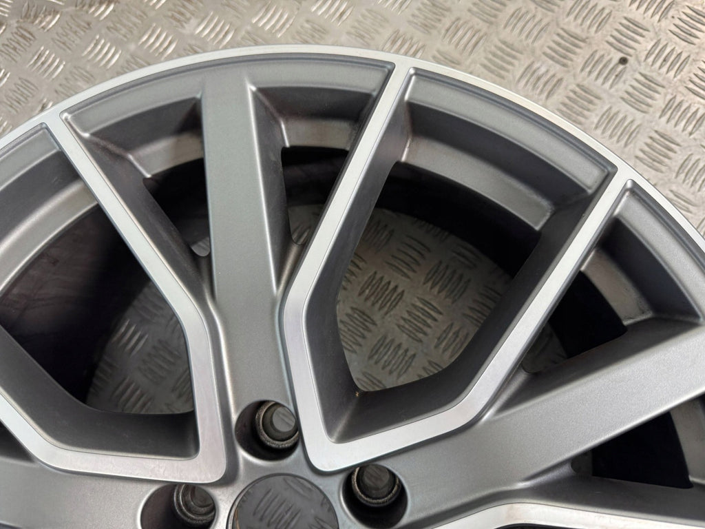1x Alufelge 19 Zoll 8.5" 5x112 40ET 8W0601025DH Audi A4 B9 Rim Wheel FEL3348070241ie