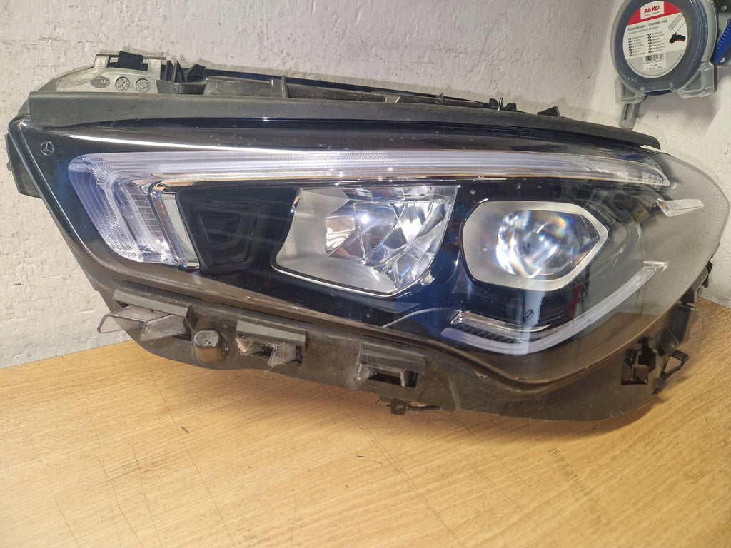 Frontscheinwerfer Mercedes-Benz Cla A1189062500 LED Rechts oder Links