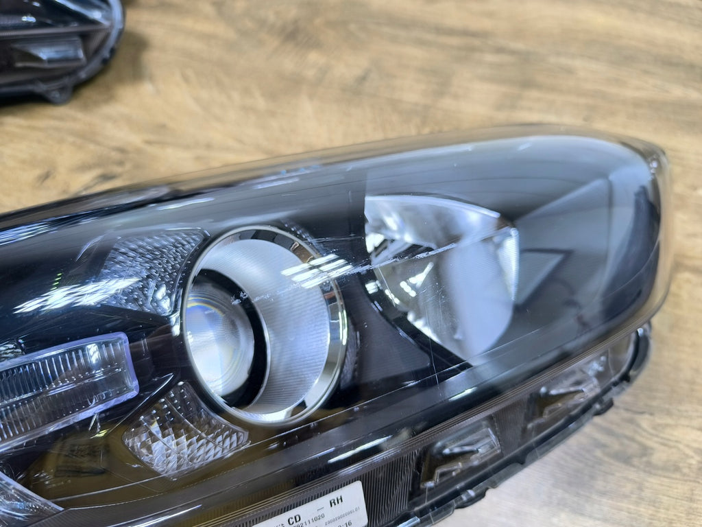 Frontscheinwerfer Kia Ceed J7921-22040 Rechts Scheinwerfer Headlight