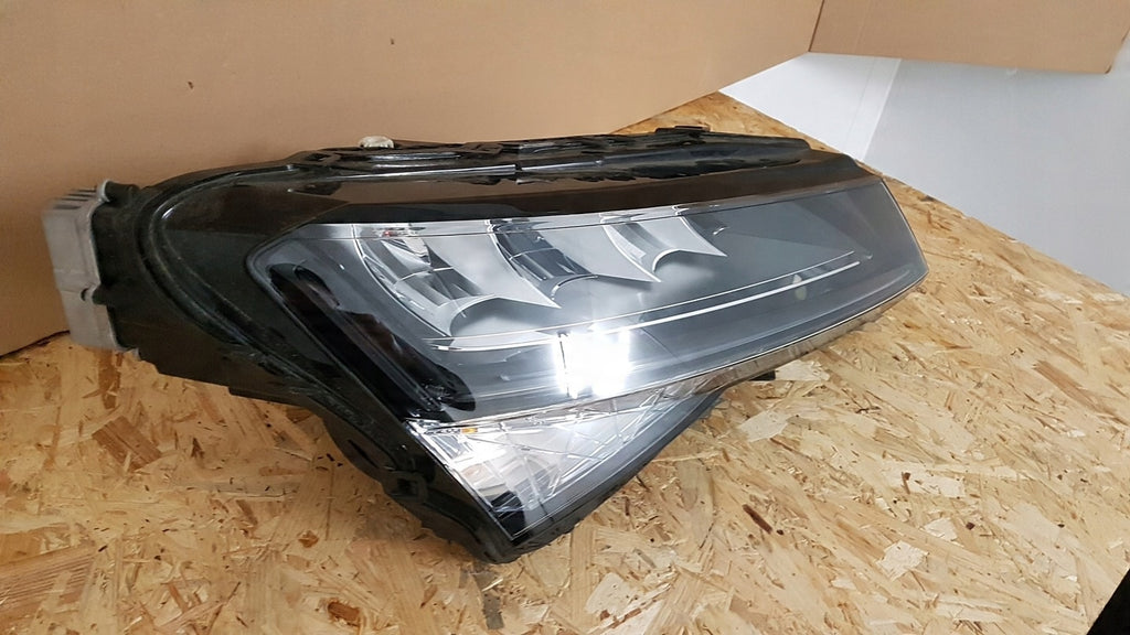 Frontscheinwerfer Skoda Superb III 3V1941016C Full LED Rechts Headlight
