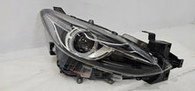Laden Sie das Bild in den Galerie-Viewer, Frontscheinwerfer Mazda 3 Bm BHN3-51030 Rechts Scheinwerfer Headlight SCH6726505982ps
