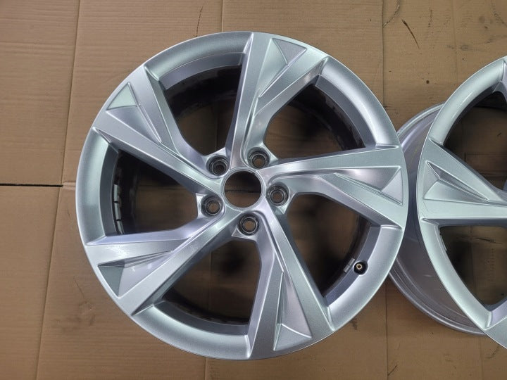 1x Alufelge 18 Zoll 8.0" 5x112 40ET 8W0601025EJ Audi Rim Wheel FEL3867013143dq