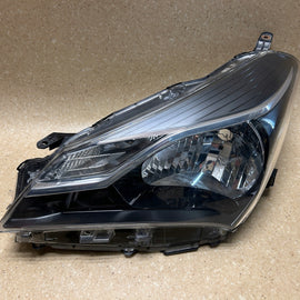 Frontscheinwerfer Toyota Yaris Links Scheinwerfer Headlight SCH2165661669sc