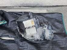 Laden Sie das Bild in den Galerie-Viewer, Frontscheinwerfer Mercedes-Benz W211 Bi-Xenon Links Scheinwerfer Headlight SCH2204704373vq
