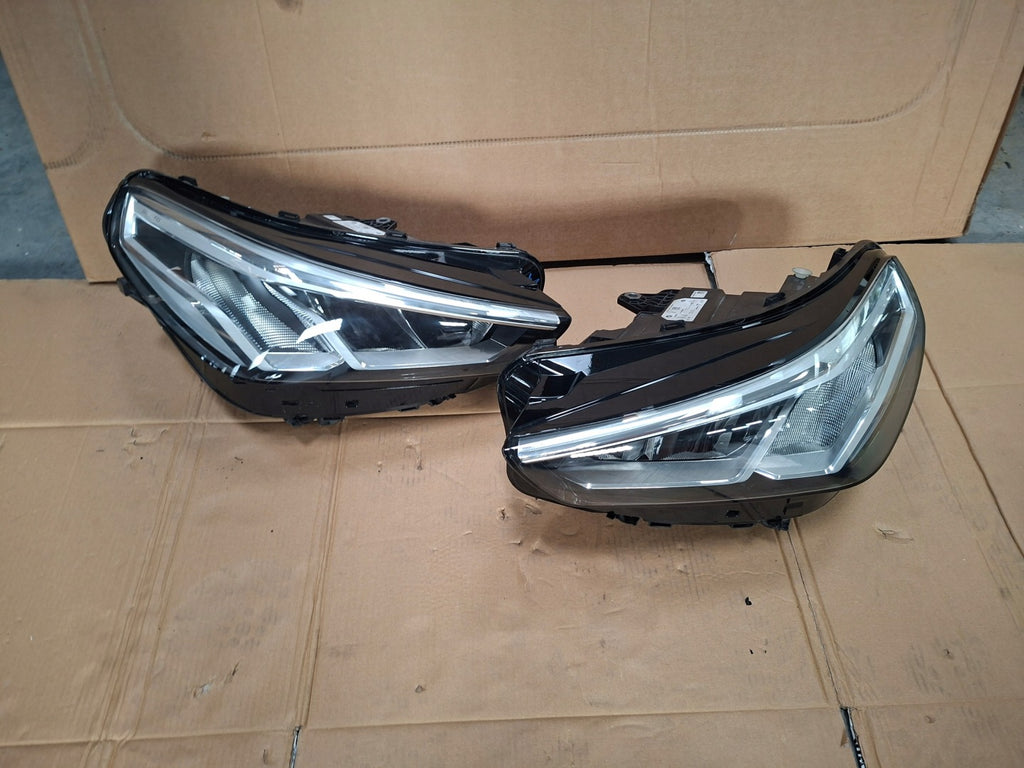 Frontscheinwerfer BMW X1 5A5BD44-03 5A9A221-01 Ein Satz Scheinwerfer Headlight SCH3437850325ma