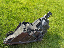 Laden Sie das Bild in den Galerie-Viewer, Frontscheinwerfer Peugeot II 9810478180 Rechts Scheinwerfer Headlight SCH1038107704wn