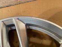 Load image into Gallery viewer, 1x Alufelge 18 Zoll 8.0" 5x112 40ET 8W0601025BA Audi A4 Rim Wheel FEL3543072802vt