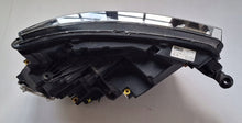 Laden Sie das Bild in den Galerie-Viewer, Frontscheinwerfer Skoda Kamiq 658941015B Xenon Links Scheinwerfer Headlight SCH8820695709rp