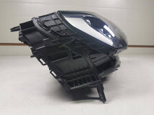Laden Sie das Bild in den Galerie-Viewer, Frontscheinwerfer Audi Q3 83A941012 Rechts Scheinwerfer Headlight SCH9033791224rd