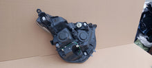 Laden Sie das Bild in den Galerie-Viewer, Frontscheinwerfer Citroën C1 II 81150-0H170 90026272 Links Headlight SCH1517453937pc