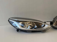 Laden Sie das Bild in den Galerie-Viewer, Frontscheinwerfer Ford Fiesta Ein Satz Scheinwerfer Headlight SCH1214370408aa