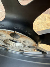 Laden Sie das Bild in den Galerie-Viewer, 1x Alufelge 18 Zoll 8.0" 5x112 54ET Glanz 8092354 BMW Rim Wheel FEL6094940185rs