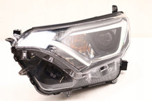 Laden Sie das Bild in den Galerie-Viewer, Frontscheinwerfer Toyota 1256871832 Links Scheinwerfer Headlight SCH9329233224kd