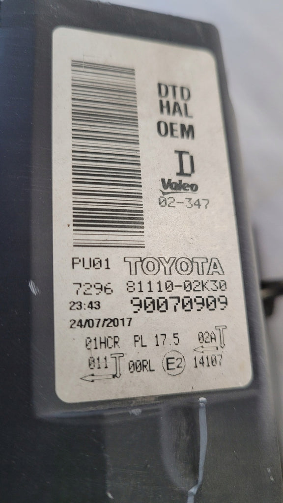 Frontscheinwerfer Toyota Auris 81110-02K30 Rechts Scheinwerfer Headlight