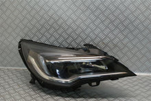 Laden Sie das Bild in den Galerie-Viewer, Frontscheinwerfer Opel Astra 662588537 LED Rechts Scheinwerfer Headlight SCH1638765476xz
