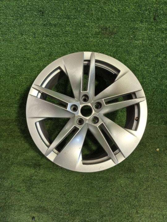 1x Alufelge 19 Zoll 8.0" 5x112 45ET Glanz Silber 5LA601025B Skoda Enyaq FEL8559507927bk