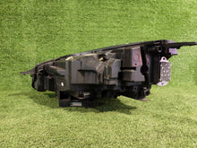 Laden Sie das Bild in den Galerie-Viewer, Frontscheinwerfer Ford Kuga L541844 Rechts Scheinwerfer Headlight SCH7309337345at