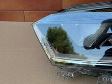 Laden Sie das Bild in den Galerie-Viewer, Frontscheinwerfer VW Polo 2G1941005C Full LED Links Scheinwerfer Headlight