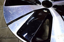 Laden Sie das Bild in den Galerie-Viewer, 1x Alufelge 18 Zoll 7.5&quot; 5x108 50,5ET Glanz Schwarz 31680403 Volvo Xc60 Xc40