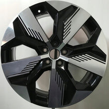 Laden Sie das Bild in den Galerie-Viewer, 1x Alufelge 20 Zoll 7.0&quot; 5x114.3 34ET Glanz Schwarz 403001816 Renault E-Tech