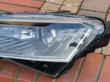 Laden Sie das Bild in den Galerie-Viewer, Frontscheinwerfer Skoda Superb III 3V1941015B Xenon Links Scheinwerfer Headlight
