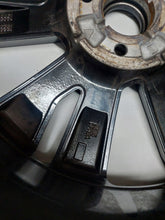 Laden Sie das Bild in den Galerie-Viewer, 1x Alufelge 17 Zoll 6.5" 4x100 50ET Glanz Graphit Mg Micra Rim Wheel FEL7290381028bi