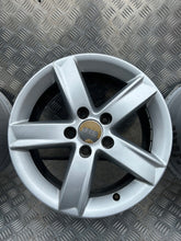 Laden Sie das Bild in den Galerie-Viewer, 4x Alufelge 16 Zoll 7.0" 5x112 46ET Glanz Silber 8K0071496 Audi Rim Wheel FEL2377941106si