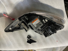 Laden Sie das Bild in den Galerie-Viewer, Frontscheinwerfer Ford Focus BM51-13D154-AJ Xenon Rechts Scheinwerfer Headlight SCH1415995988fb