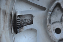 Laden Sie das Bild in den Galerie-Viewer, 1x Alufelge 14 Zoll 5.5" 4x100 45ET Glanz Silber 52910-G6200 Kia Picanto FEL1244097547uy