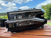 Laden Sie das Bild in den Galerie-Viewer, Frontscheinwerfer Citroën C5 Aircross 9845355980 LED Ein Satz Headlight SCH6533817885ye