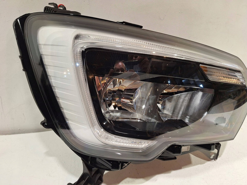 Frontscheinwerfer Opel Movano B Master III 260105567R Rechts Headlight SCH3970426277sg