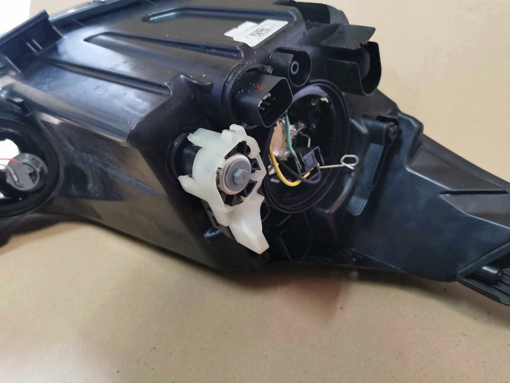 Frontscheinwerfer Hyundai I10 92101B9000 U009 01044099900010 Links Headlight