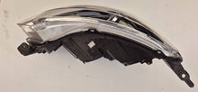 Laden Sie das Bild in den Galerie-Viewer, Frontscheinwerfer Toyota Proace 9808237480 Rechts Scheinwerfer Headlight SCH4610228770sb
