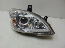Laden Sie das Bild in den Galerie-Viewer, Frontscheinwerfer Mercedes-Benz Vito W639 A6398202961 Xenon Rechts Headlight