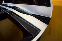 Laden Sie das Bild in den Galerie-Viewer, 1x Alufelge 17 Zoll 6.5&quot; 5x114.3 35ET Glanz Schwarz PW457-16001 Toyota Rim Wheel