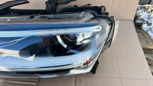 Laden Sie das Bild in den Galerie-Viewer, Frontscheinwerfer Audi Q3 8U0941005 Xenon Links Scheinwerfer Headlight