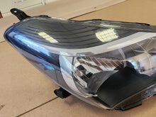 Load image into Gallery viewer, Frontscheinwerfer Toyota Yaris Rechts Scheinwerfer Headlight
