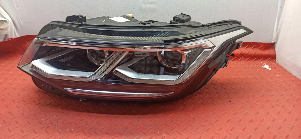 Frontscheinwerfer VW Tiguan 5NN941081D Full LED Ein Stück (Rechts oder Links)