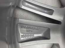 Laden Sie das Bild in den Galerie-Viewer, 1x Alufelge 18 Zoll 7.0&quot; 5x112 45ET 57A601025C Skoda Karoq Rim Wheel